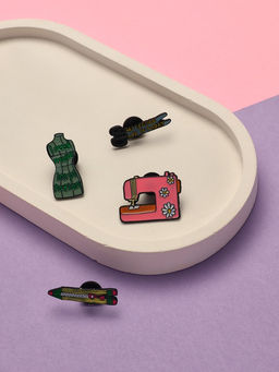 Набор значков (4 шт.) Швея, цветной в чёрном металле