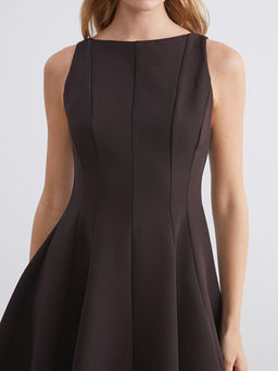 Kay?k Yaka Belden Oturtmal? Mini Elbise