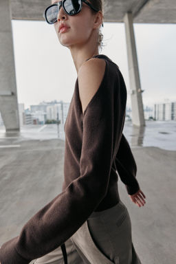 CUT-OUT KNIT JUMPER - Zara фото 3