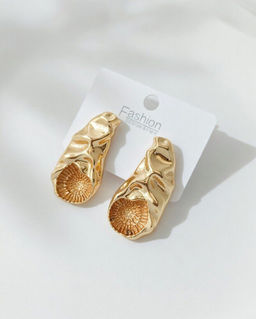 Стильные серьги