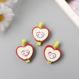 Цена за 2 шт. Декор для творчества дерево, фетр «Прищепка. Половинка яблока», набор 3 шт., 1.3×3.5×4.8 см