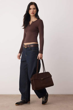 Kahverengi Soft Touch Yar?m Pat Dugmeli Vucuda Oturan Esnek Orme Bluz TWOAW26BZ00140