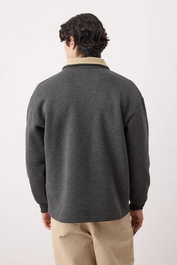 Antrasit Yaka Detayl? Dik Yaka Oversize/Genis Kesim Kal?n/Ici Polarl? Sweatshirt TMNAW26SW00003 - Trendyolmilla фото 7