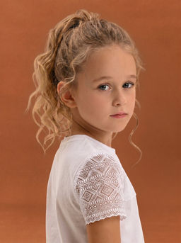 Https://avatars.mds.yandex.net/get-yastore/20274467/7k548256rzpkxt6xctdz8x2npwfzt896/orig Джемпер для девочек