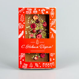 Молочный шоколад с клюквой, черной смородиной и фисташками, красная коробочка #7, 85гр