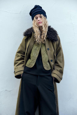 WAXED TRENCH COAT WITH FAUX FUR COLLAR - Zara фото 5