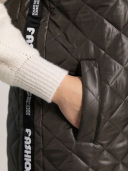 Жилет утепленный Фирменный стиль - Lt collection фото 18