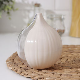 Цена за 2 шт. Контейнер для лука Альтернатива, 12×10 см, пластик, крышка МИКС