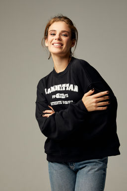 Свитшот оверсайз MANHATTAN