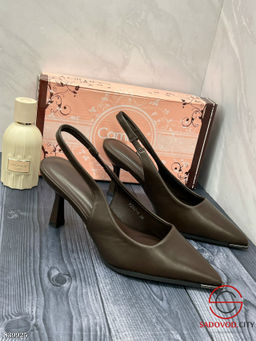 Туфли женские на каблуке