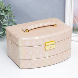 Шкатулка кожзам для украшений сундук Сеть из ромбов. Сливочный перламутр 13х16х23 см