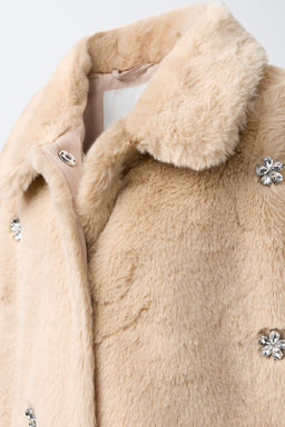 SHORT FAUX FUR COAT WITH JEWEL DETAILS - Zara фото 5