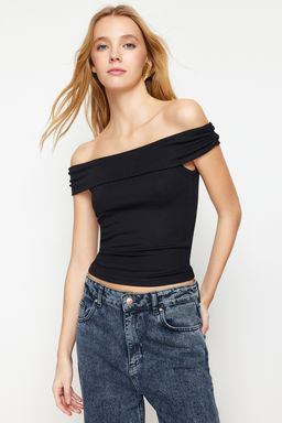 Siyah Carmen Yaka Viskoz/Yumusak Kumas Esnek Orme Madonna Yaka Bluz TWOSS24BZ00301