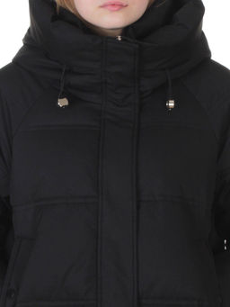 H24-620 BLACK Куртка зимняя женская (200 гр. холлофайбер)