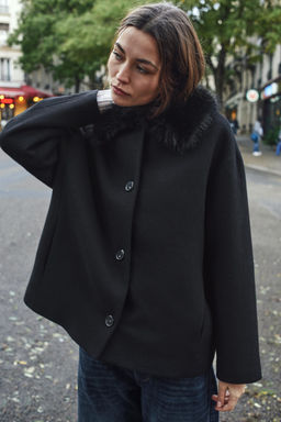 CROPPED COAT WITH WOOL AND FAUX FUR LAPEL - Zara фото 2
