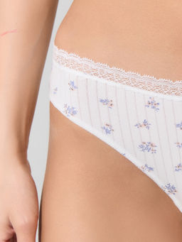 Цена за 2 штуки! Трусы женские белые с цветочным принтом - Mark formelle фото 6