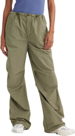 Джинсы женские