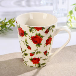 Кружка фарфоровая Доляна Цветочный принт, 260 мл