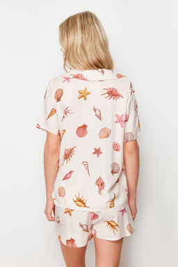 Trendyolmilla Cok Renkli Bask?l? Viskon Sortlu Dokuma Pijama Tak?m? THMSS24PT00303