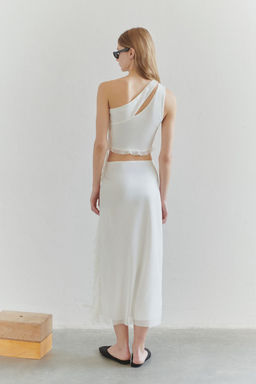 TRENDYOLMILLA Limited Edition Ekru Y?rtmac ve F?rf?r Detayl? Astarl? Esnek Midi Orme Tul Etek TWOSS25ET00089 фото 2