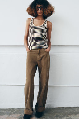 STRIPED SLEEVELESS TOP