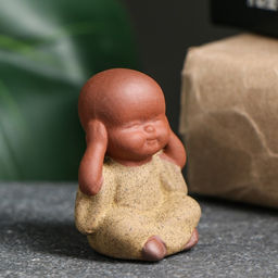 Фигурка Ничего не слышу - Кикадзару 4,5х3,5см