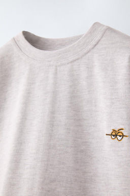 T-SHIRT WITH EMBROIDERED MOTIFS - Zara фото 3