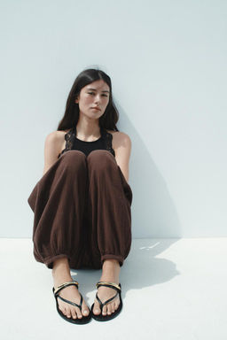 SANDALS WITH METAL APPLIQUE - Zara фото 6