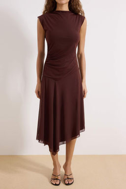 Kahverengi Belden Ac?lan Kay?k Yaka Kolsuz Buzgulu Maxi Tul Orme Elbise TWOSS26EL00028