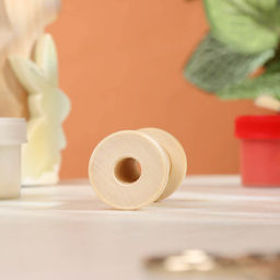 Цена за 4 шт. Заготовка для творчества Катушка 4 , 5,5хd3см, втулка 2см, отверстие 1см