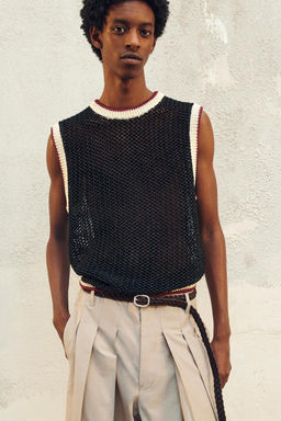 TEXTURED KNIT WAISTCOAT - LIMITED EDITION