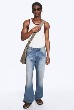 Vaqueros de tiro medio y pernera bootcut holgada Mercury - H&m фото 8