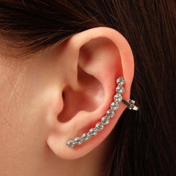 Серьга Кафф стразы в огранке, цвет белый в серебре