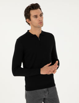 Черный базовый свитер обычного кроя