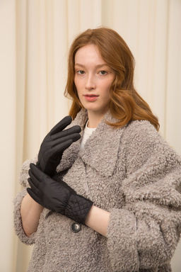 Перчатки из полиэстера черного цвета