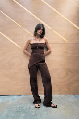 TOP ASIM?TRICO EFECTO ANTE / Marr?n chocolate