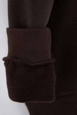 Kahverengi Yeni Oversize/Genis Kesim Yaz? Nak?sl? F?rcal? Kal?n Sweatshirt TMNAW26SW00008 - Trendyolmilla фото 3