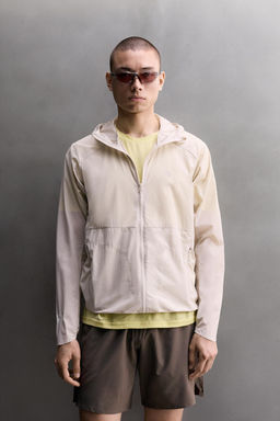 CHAQUETA T?CNICA CORTAVIENTOS / Crudo medio - Zara фото 2