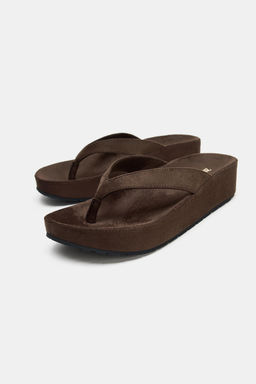 SANDALIA PLATAFORMA TIRA / Marr?n - Zara фото 4