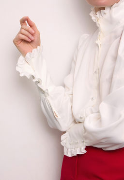 Блузка c изысканным воротником-стойкой DEVITA