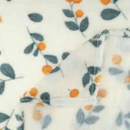 Плед/покрывало 150х200см "Облепиха", велсофт "California" набивной, полиэстер 100%, плотность 160г/м2, упаковка: 16х33см пояс бумажный, "Домашняя мода" (Россия)