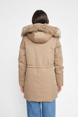 Водонепроницаемая парка из искусственного меха с капюшоном Relax Fit - Defacto фото 10