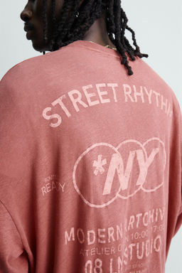 CAMISETA RELAXED FIT ALGOD?N - LINO TEXTOS / Rojo - Zara фото 6