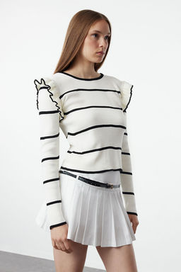 Ekru Omuzu Volanl? Cizgili Triko Kazak TWOAW25KZ00243