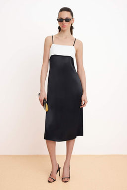 Siyah-Beyaz Renk Bloklu Saten Midi Dokuma Elbise TWOSS26EL00325