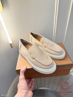 Лоферы женские из замши