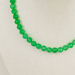 Колье из зеленого Авантюрина