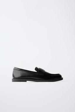 STAR LOAFERS