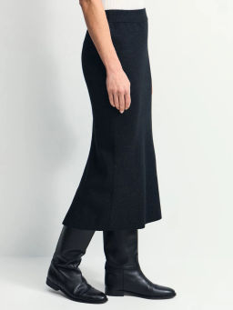 Трикотажная юбка миди / Zarina