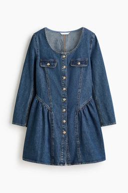 Vestido denim con falda acampanada